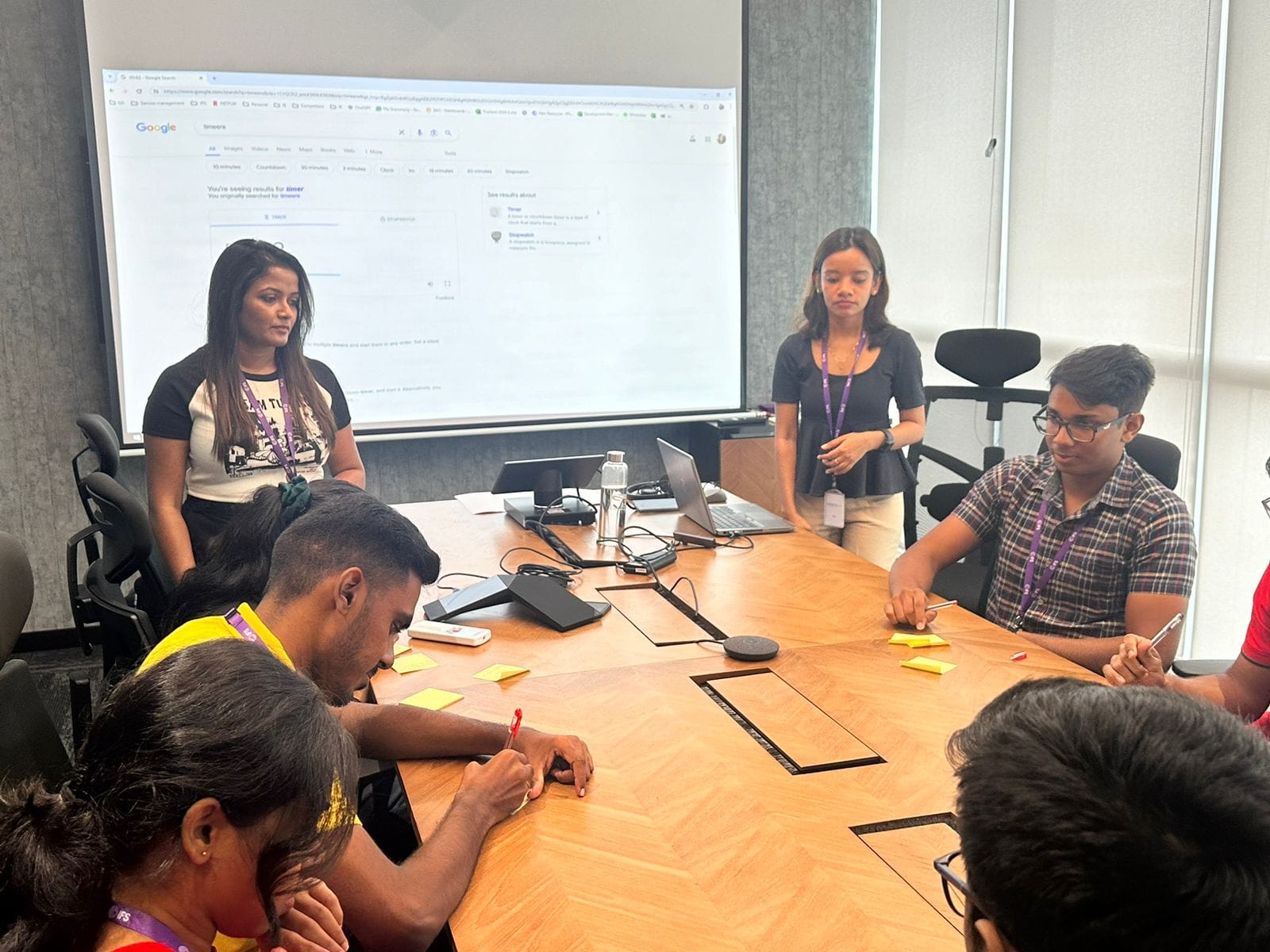 Timed sticky-note activity capturing problems interns face