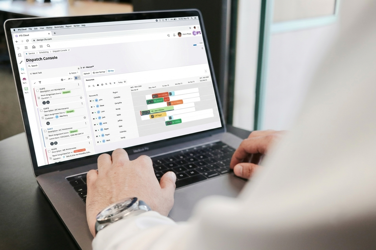 Dispatch Console Gantt in IFS Cloud